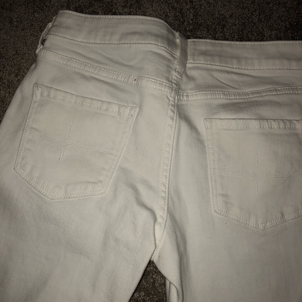 White capris - Picture 6 of 6